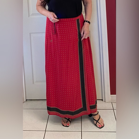 Liz Claiborne Red Long Maxi Silk Boho Style Skirt - Picture 2 of 12